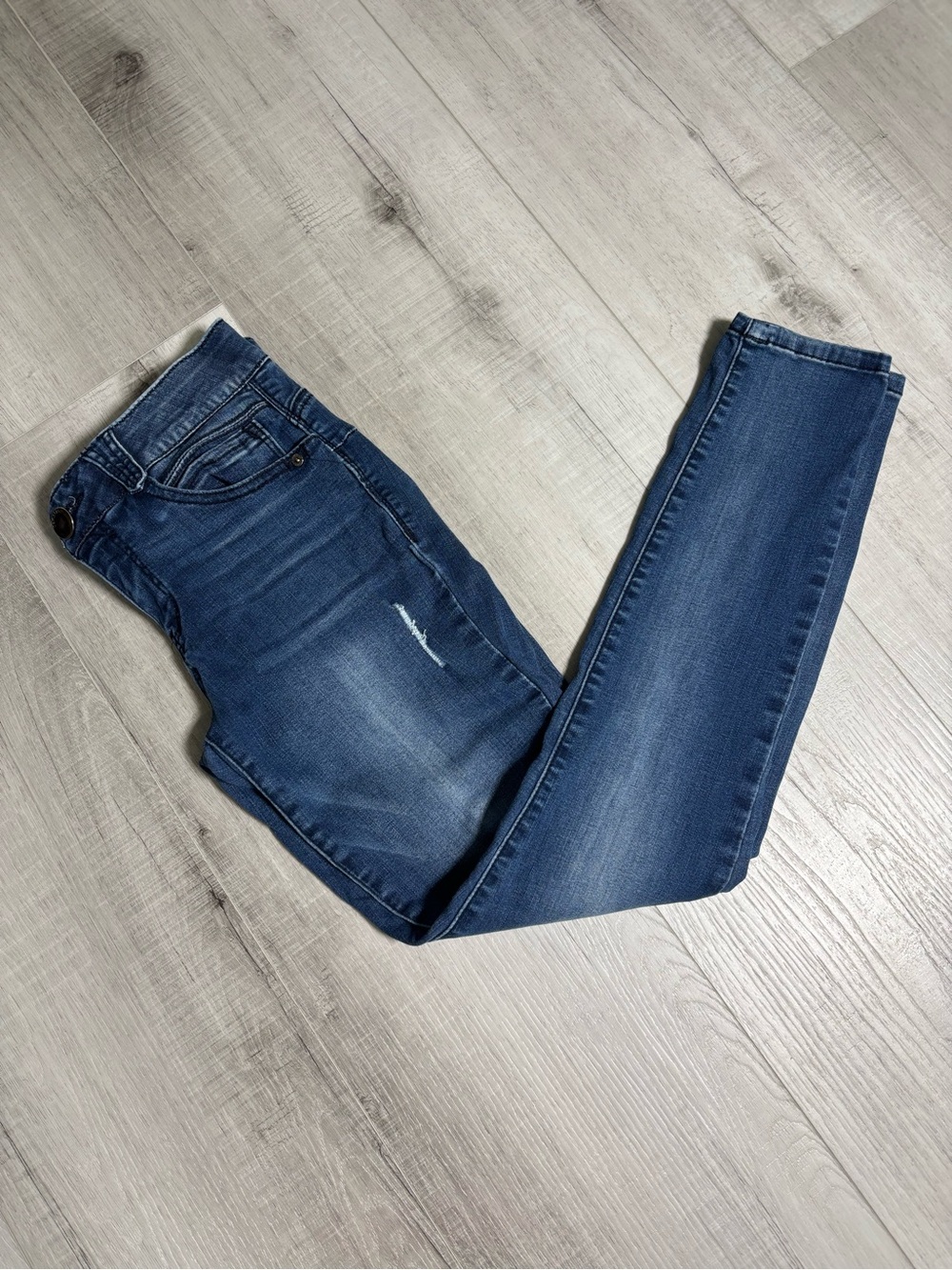 Democracy Absolution Skinny Jeans Size 6 Distressed Stretch Denim